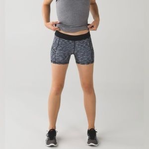 Lululemon * What the Sport Short, Black & Gray, size 2